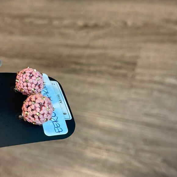 Expression Floral Front to Back Earrings. NEW - Picture 3 of 3